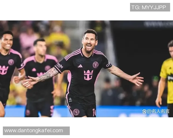 足球明星为何能在全球范围内赚取巨额财富的深层原因分析