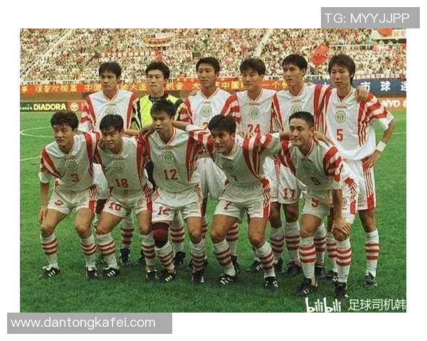 世界著名俱乐部足球明星的辉煌成就与传奇故事探秘