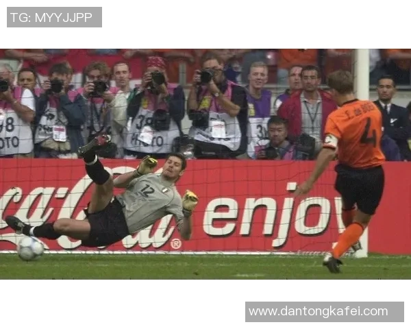 重庆排球队心理素质引发热议球迷和专家各执己见探讨争议背后的原因